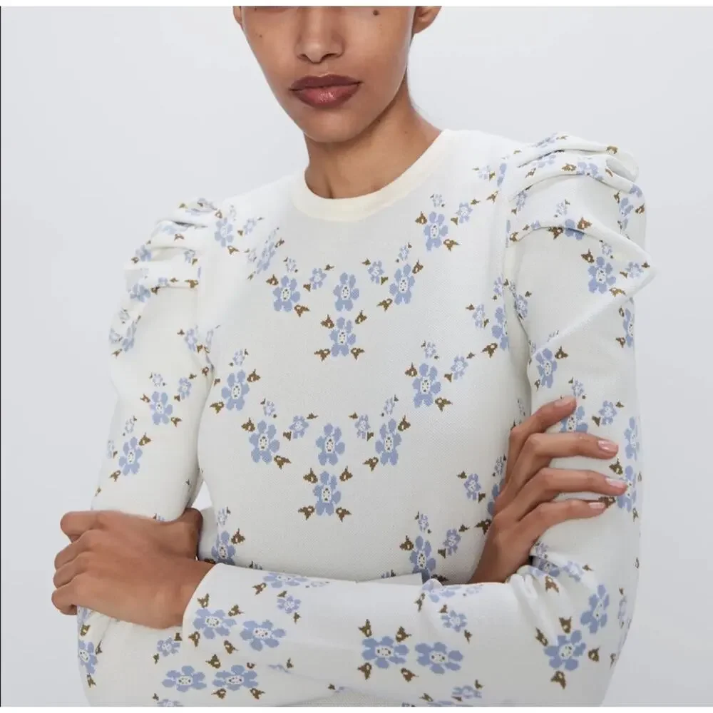 Zara‎ Floral Knit Long Sleeve Top